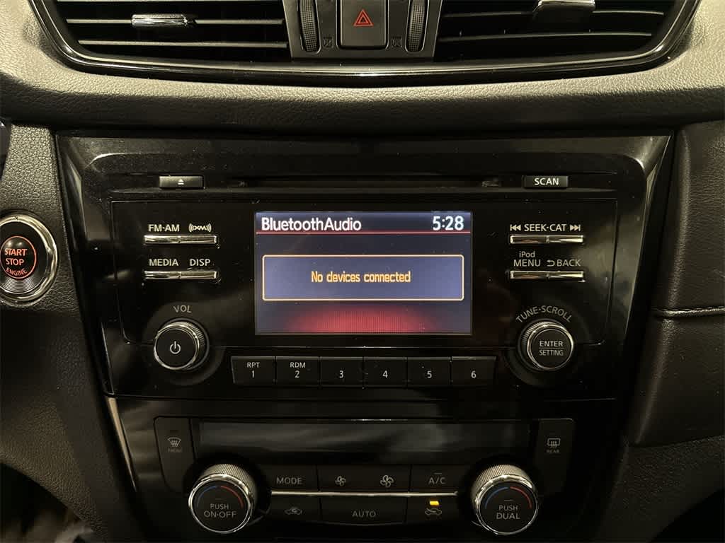 Thumbnail: 2017 Nissan Rogue - 19