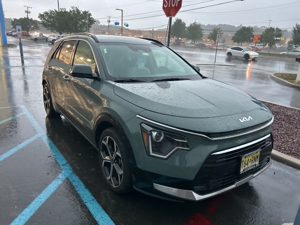 Thumbnail: 2023 Kia Niro - 11
