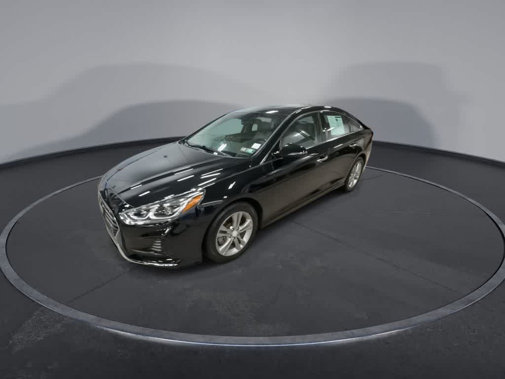 Thumbnail: 2018 Hyundai Sonata - 4