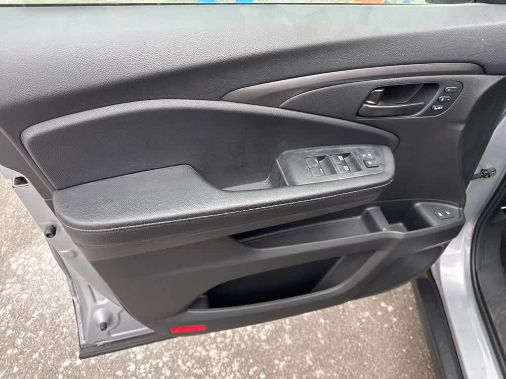 Thumbnail: 2023 Honda Passport - 7