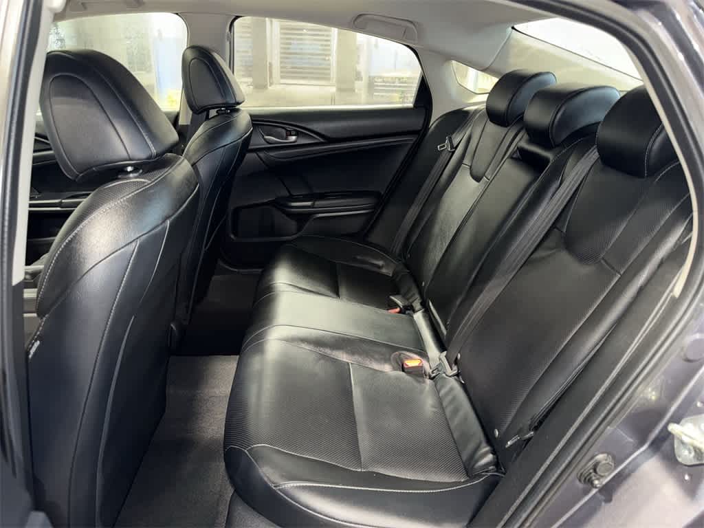 Thumbnail: 2020 Honda Insight - 17