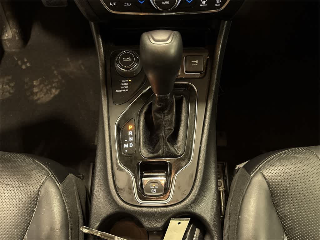 Thumbnail: 2020 Jeep Cherokee - 34