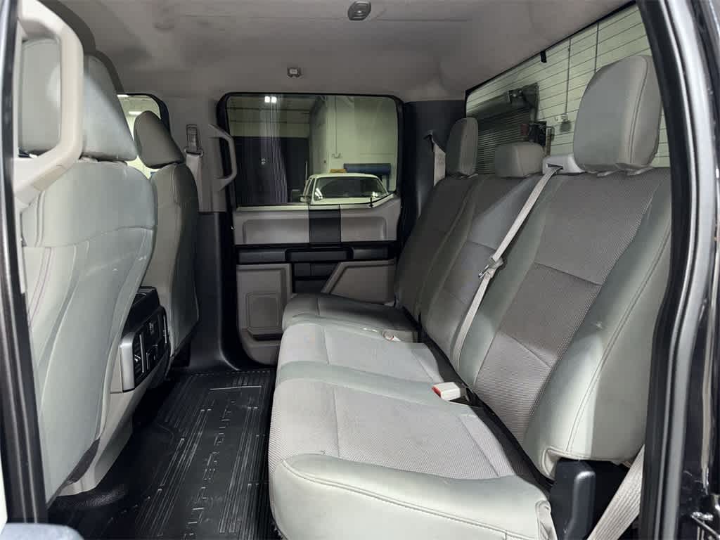 Thumbnail: 2019 Ford F-350 - 17