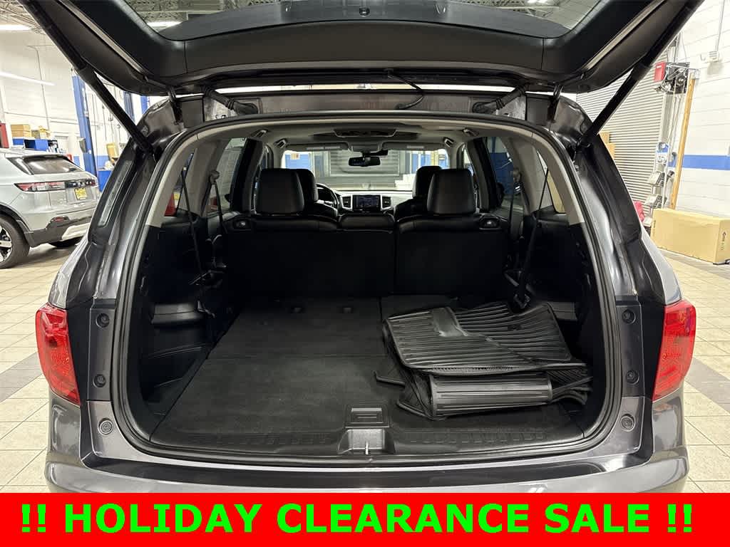 Thumbnail: 2016 Honda Pilot - 11