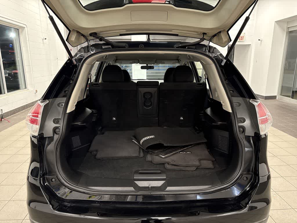 Thumbnail: 2015 Nissan Rogue - 11