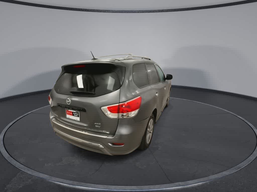 Thumbnail: 2016 Nissan Pathfinder - 8