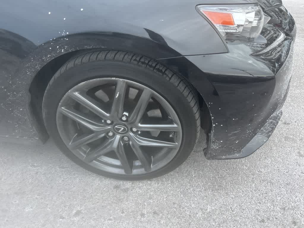 Thumbnail: 2016 Lexus IS - 15