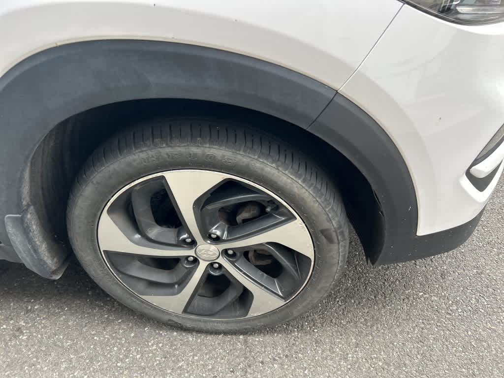Thumbnail: 2018 Hyundai Tucson - 4