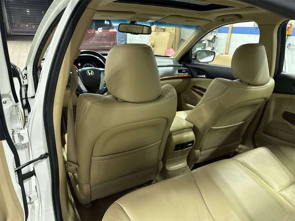 Thumbnail: 2011 Honda Accord - 25