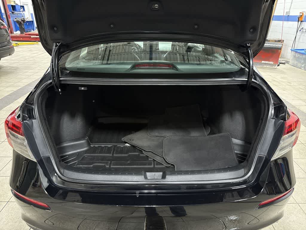 Thumbnail: 2023 Honda Civic - 10