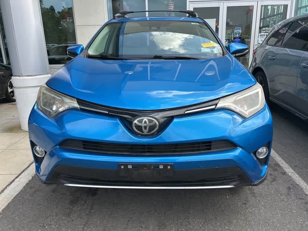 Thumbnail: 2018 Toyota RAV4 - 2