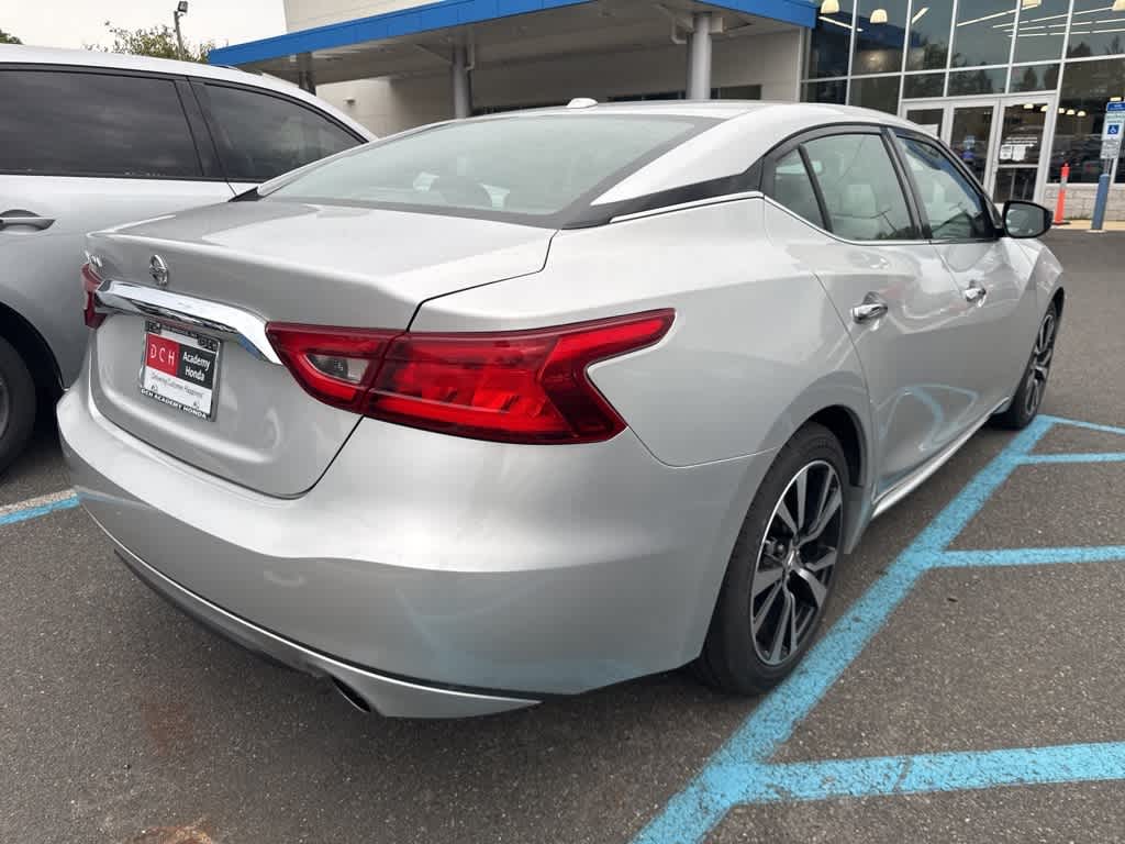 Thumbnail: 2017 Nissan Maxima - 4