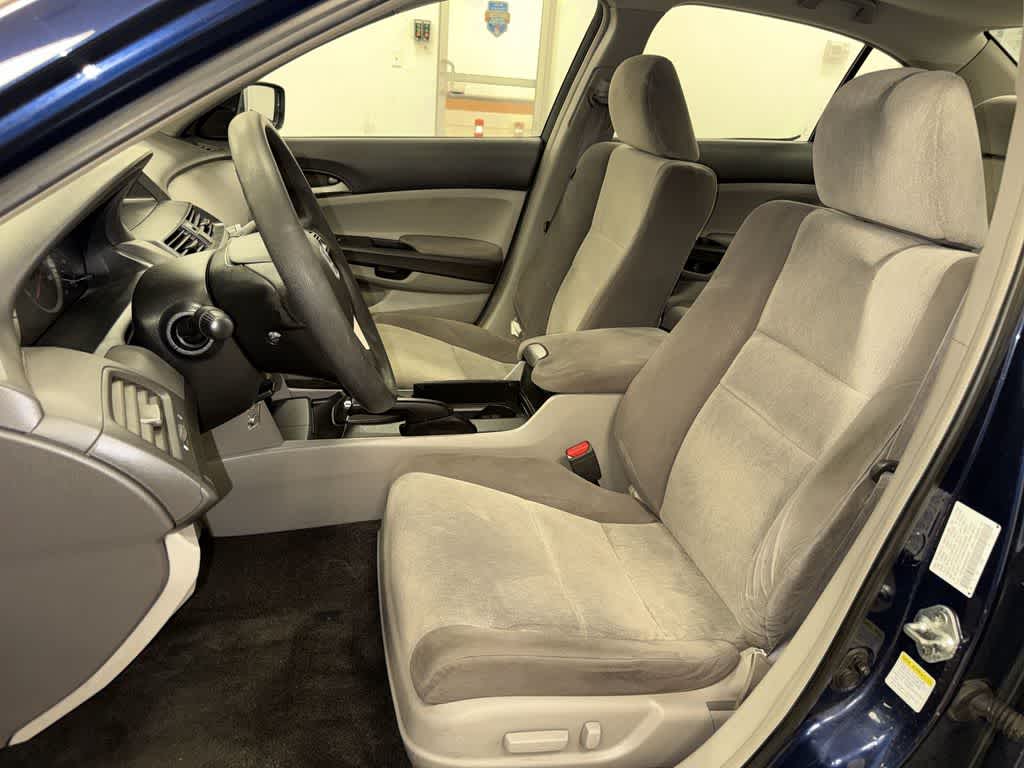 Thumbnail: 2009 Honda Accord - 14