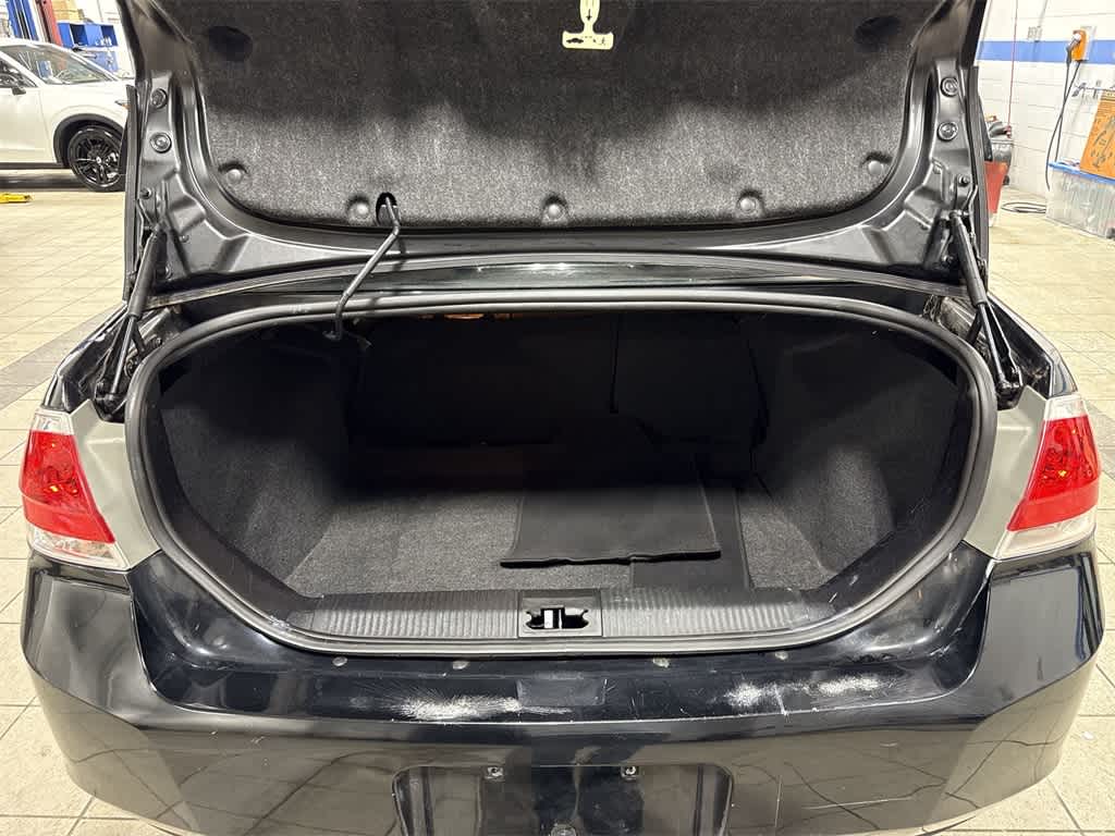 Thumbnail: 2010 Ford Focus - 11