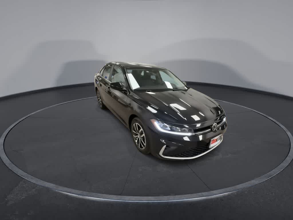 Thumbnail: 2025 Volkswagen Jetta - 2