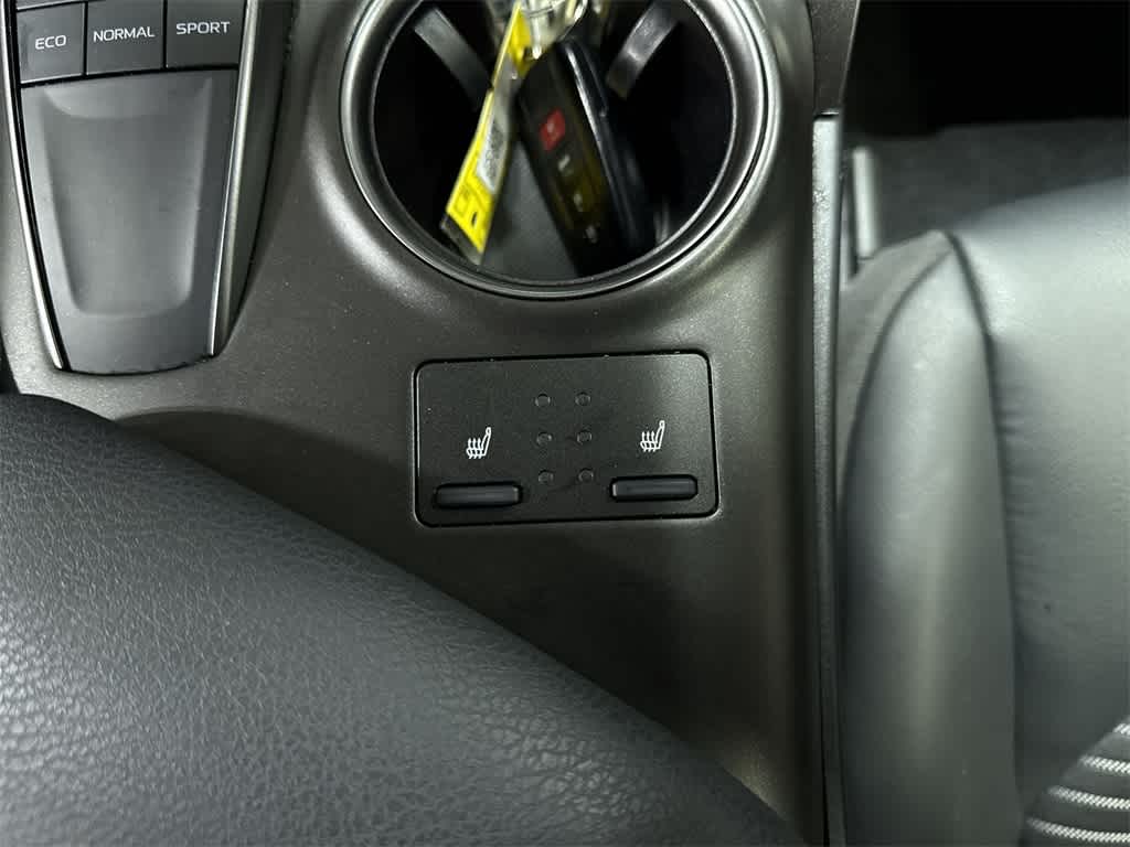 Thumbnail: 2024 Toyota Camry - 32