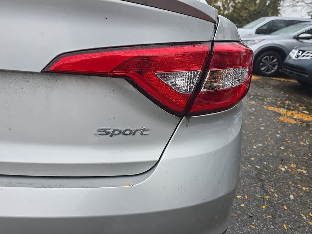 Thumbnail: 2016 Hyundai Sonata - 8