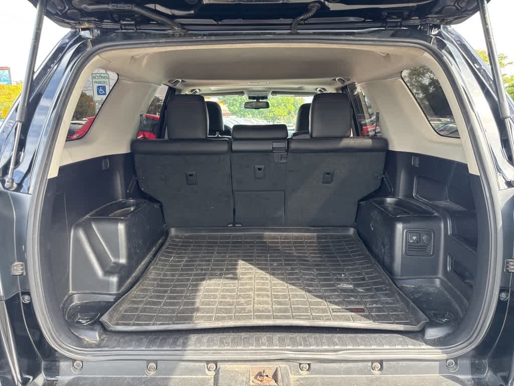 Thumbnail: 2019 Toyota 4Runner - 21