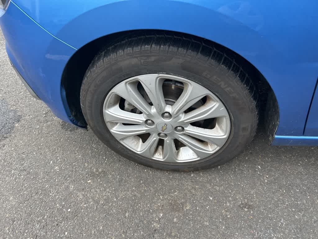 Thumbnail: 2017 Chevrolet Spark - 10