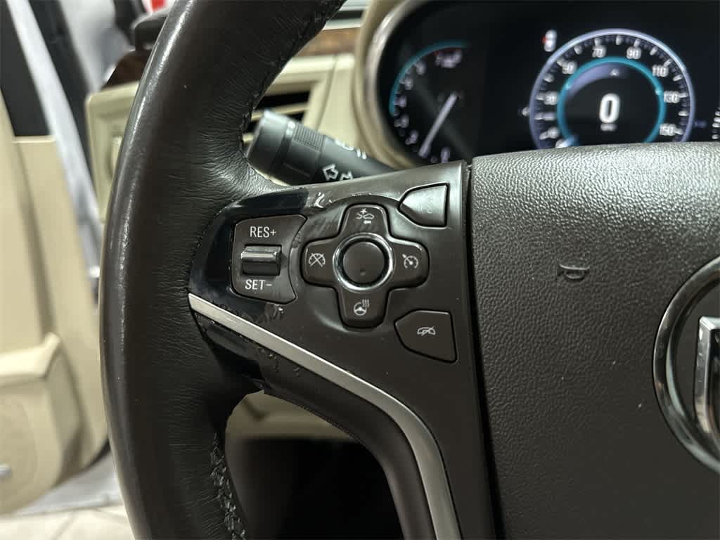 Thumbnail: 2015 Buick LaCrosse - 33