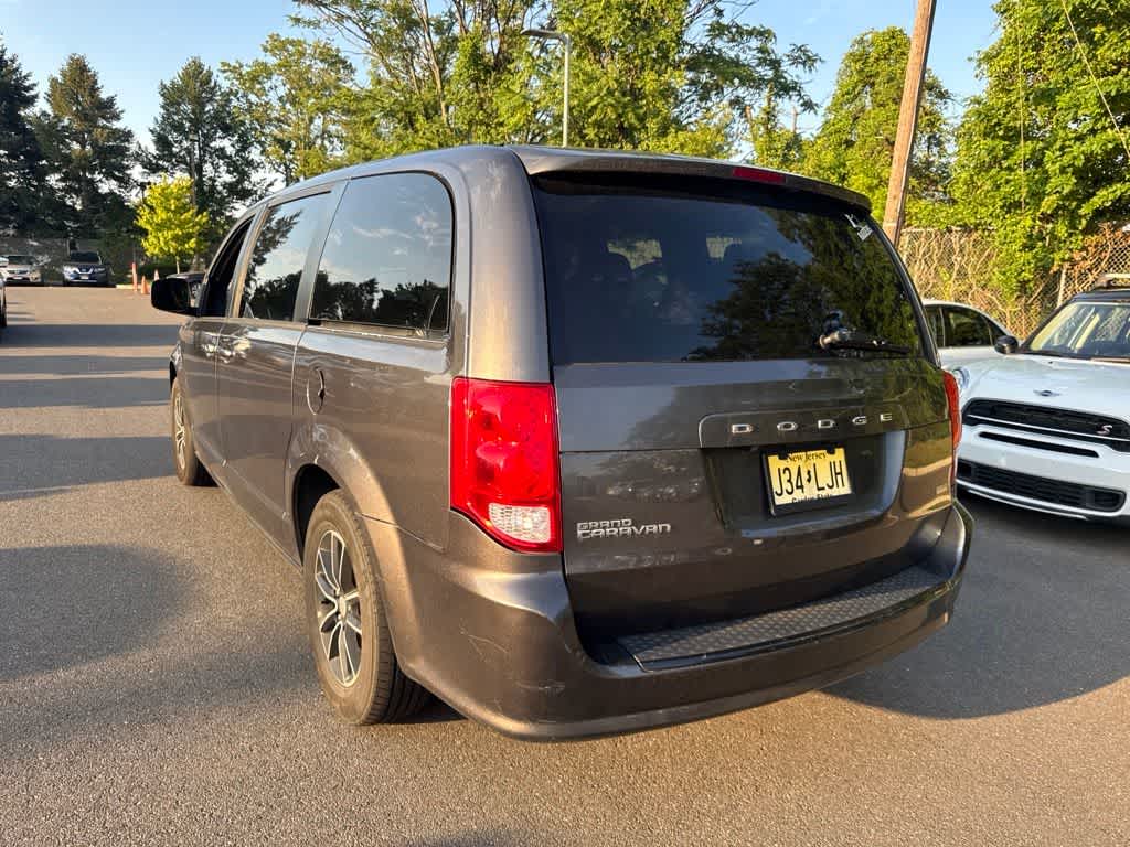 Thumbnail: 2018 Dodge Grand Caravan - 2