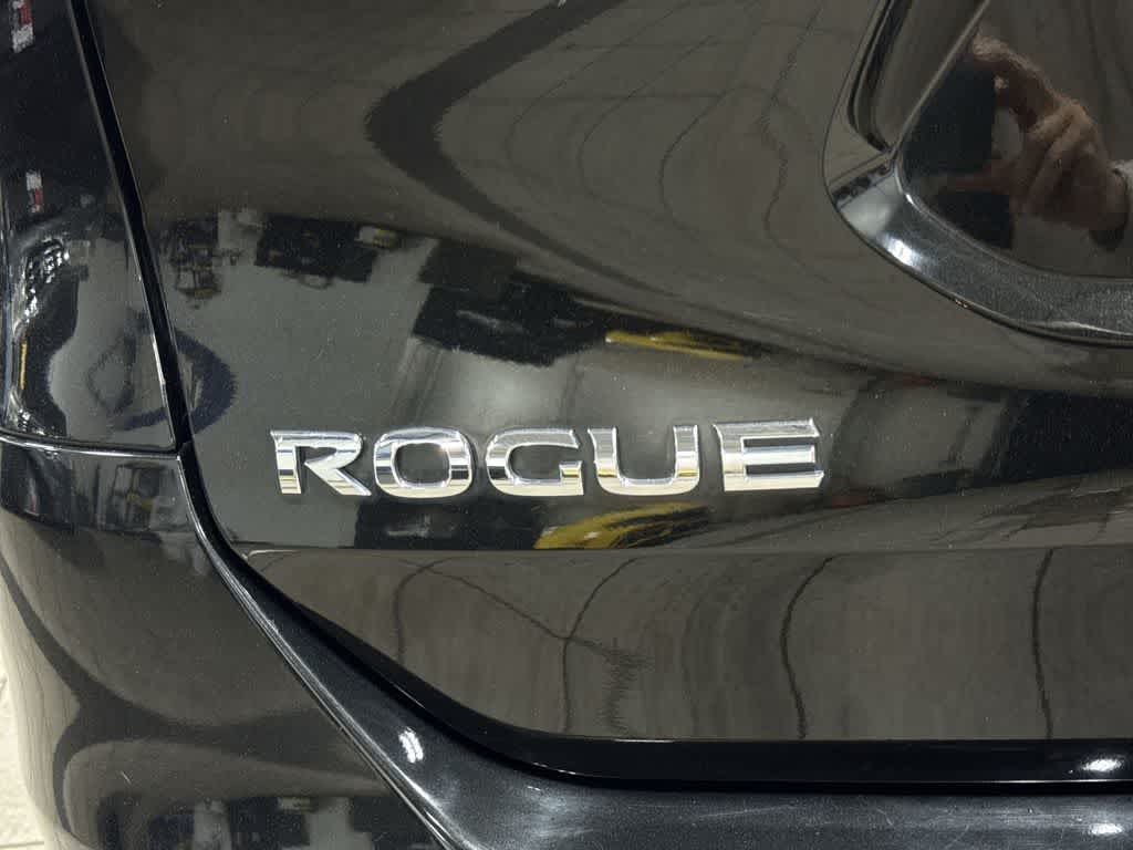 Thumbnail: 2016 Nissan Rogue - 25