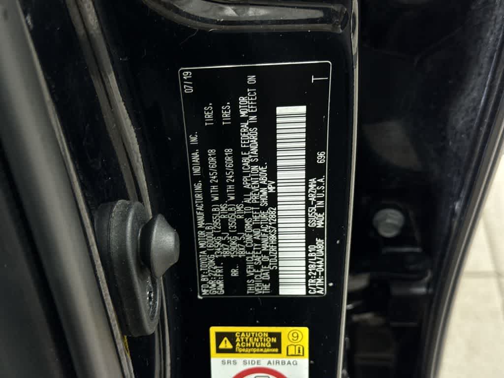 Thumbnail: 2019 Toyota Highlander - 14