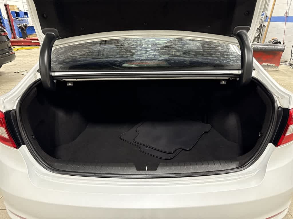 Thumbnail: 2015 Hyundai Sonata - 11