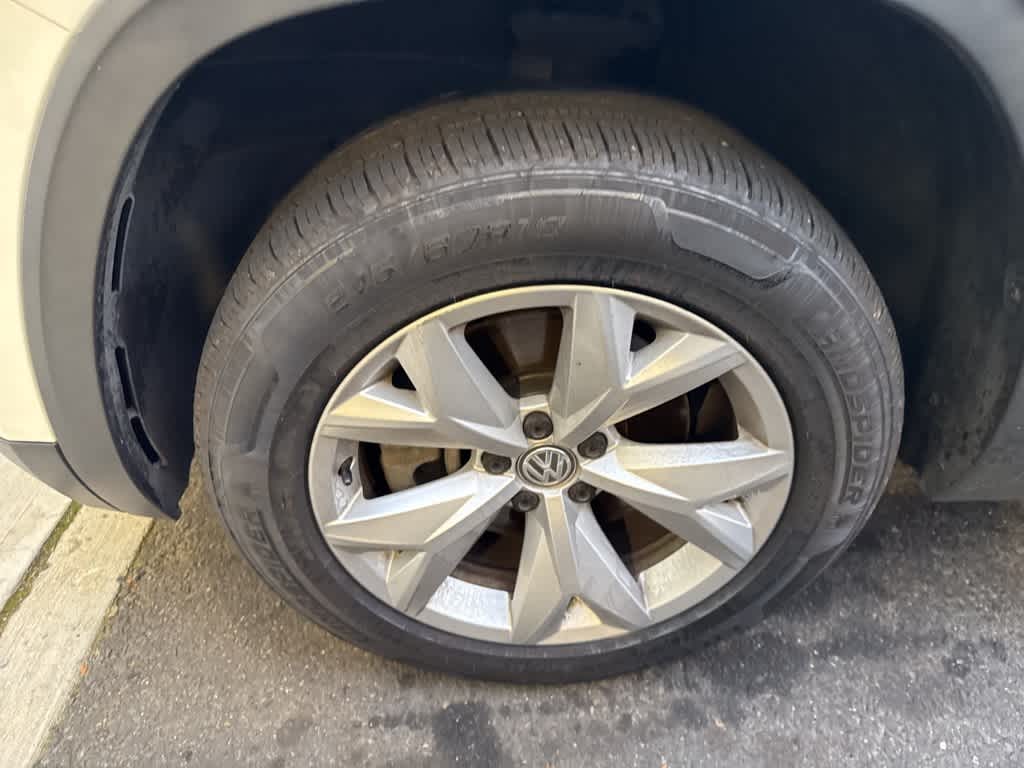 Thumbnail: 2018 Volkswagen Atlas - 24