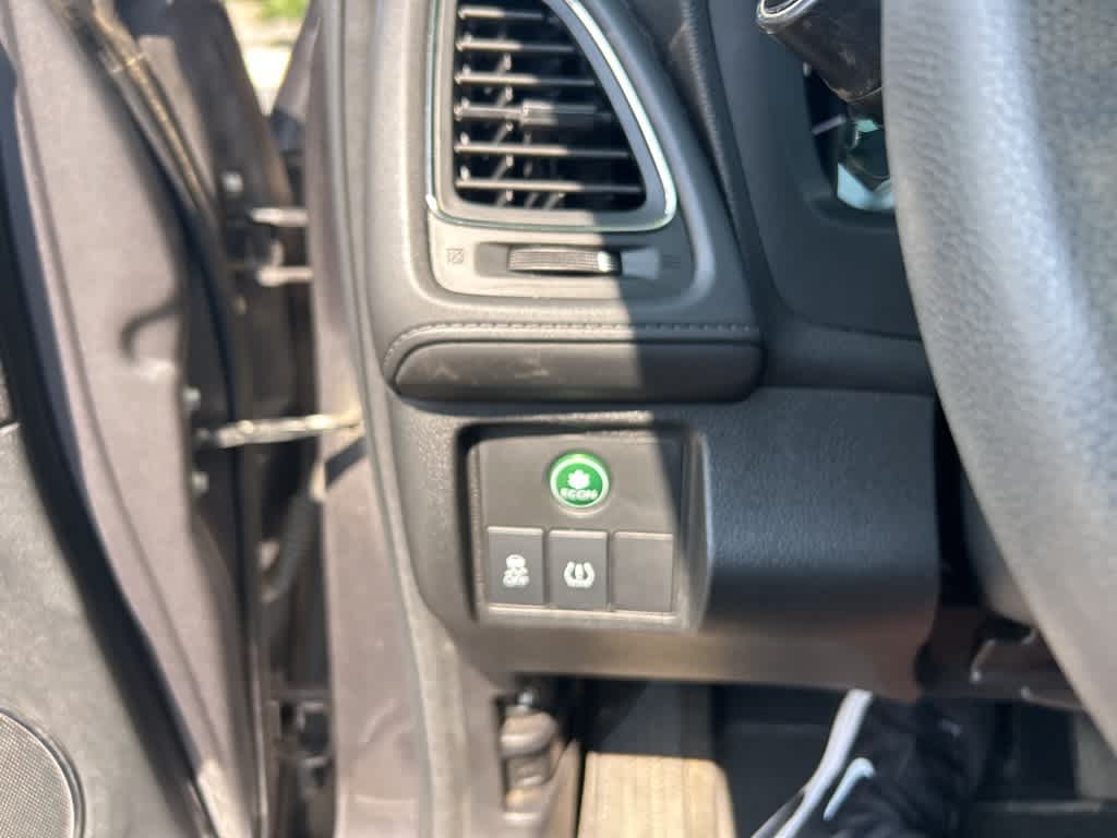 Thumbnail: 2016 Honda HR-V - 6