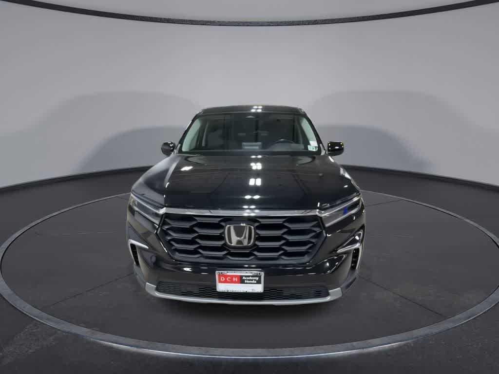 Thumbnail: 2023 Honda Pilot - 3