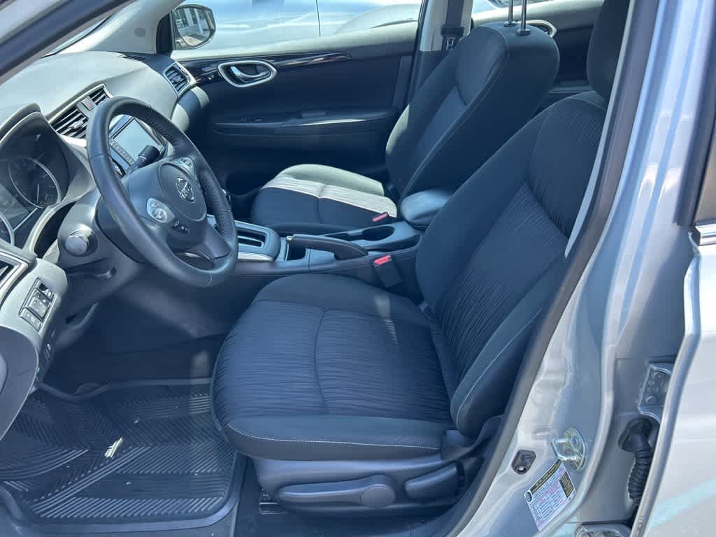 Thumbnail: 2019 Nissan Sentra - 13