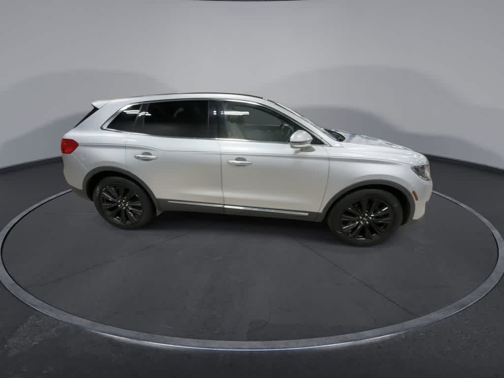 Thumbnail: 2016 Lincoln MKX - 9