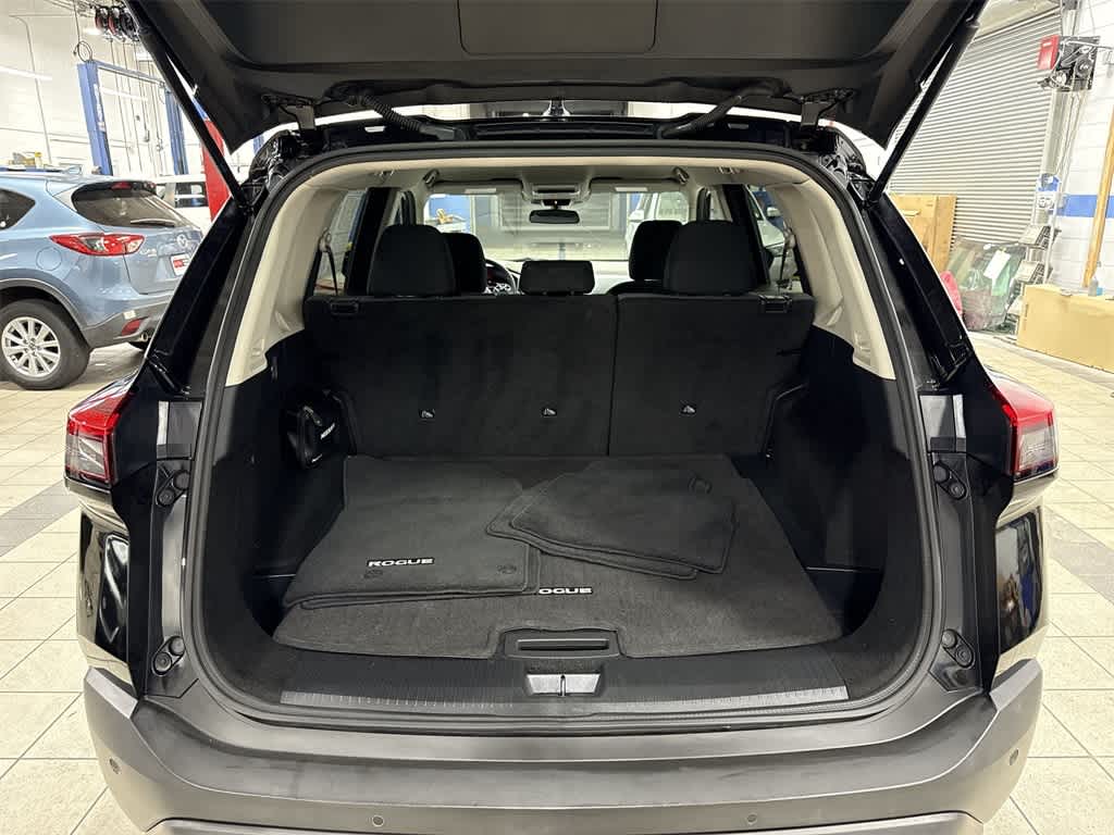 Thumbnail: 2021 Nissan Rogue - 11