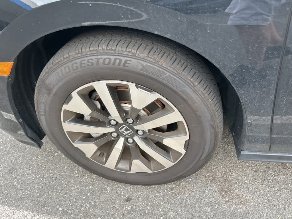 2025 Honda Odyssey EX-L 11