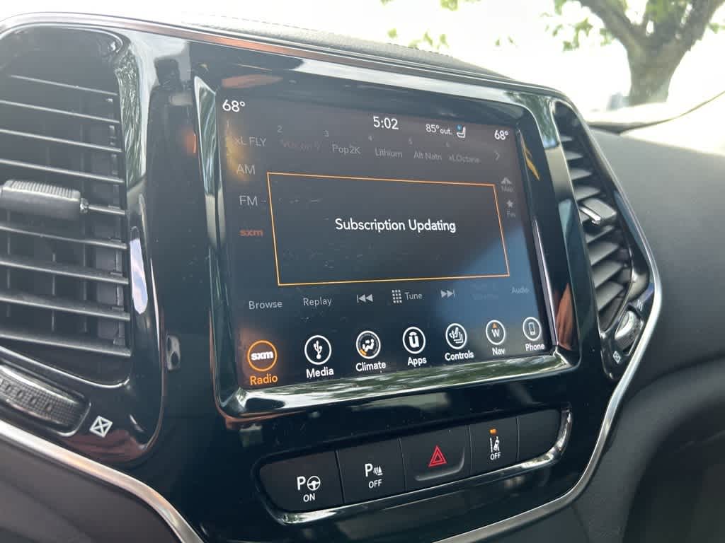 Thumbnail: 2019 Jeep Cherokee - 9