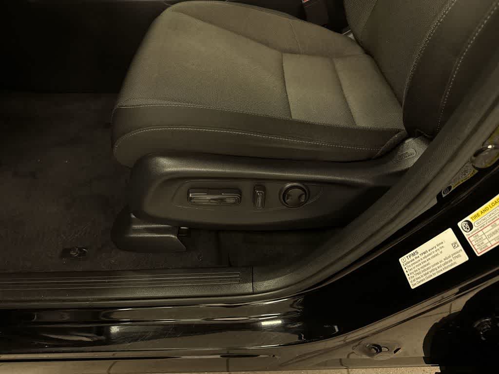 Thumbnail: 2023 Honda CR-V - 23