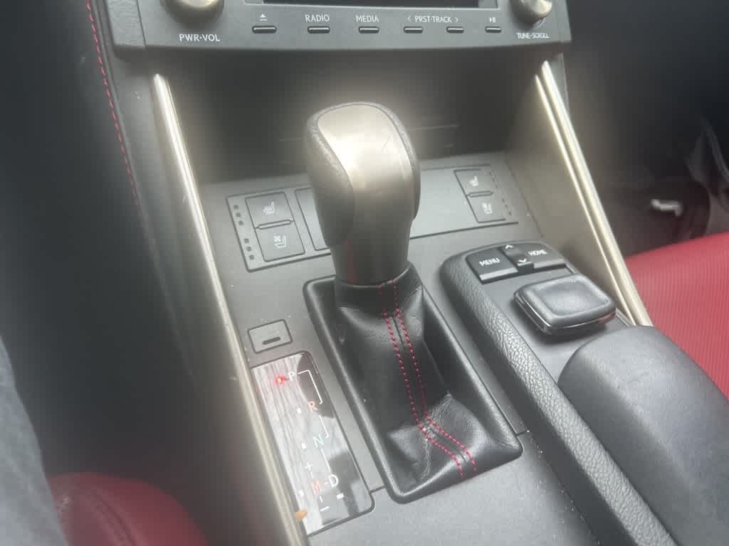 Thumbnail: 2016 Lexus IS - 11