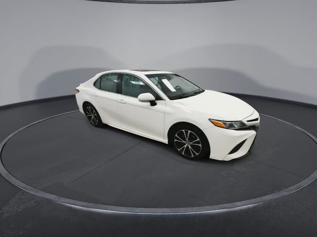 Thumbnail: 2018 Toyota Camry - 2