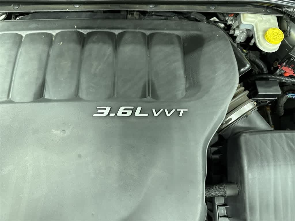 Thumbnail: 2013 Chrysler 200 - 26
