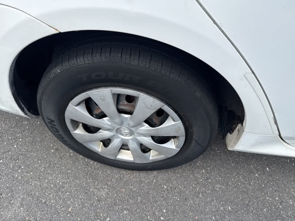 Thumbnail: 2011 Toyota Corolla - 5