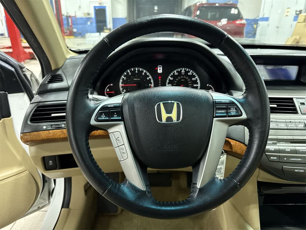 Thumbnail: 2011 Honda Accord - 18