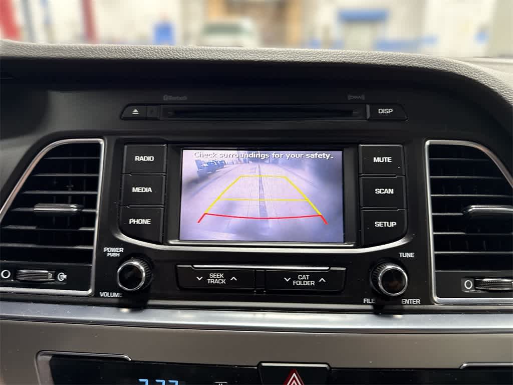 Thumbnail: 2015 Hyundai Sonata - 24