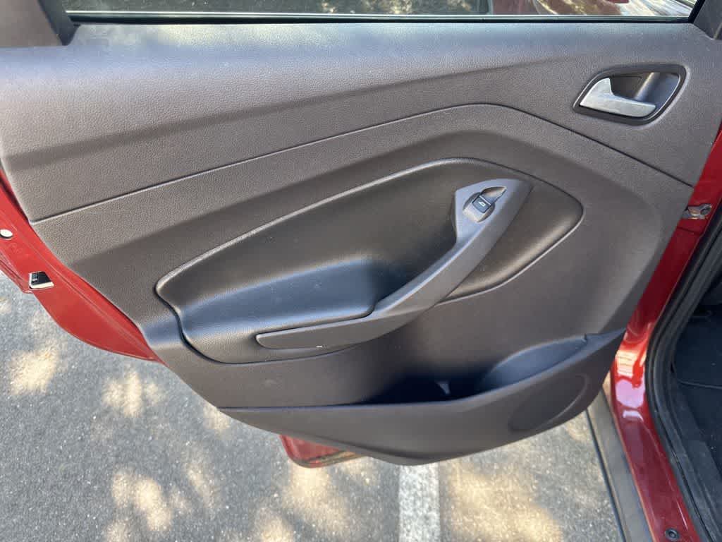 Thumbnail: 2014 Ford Escape - 16