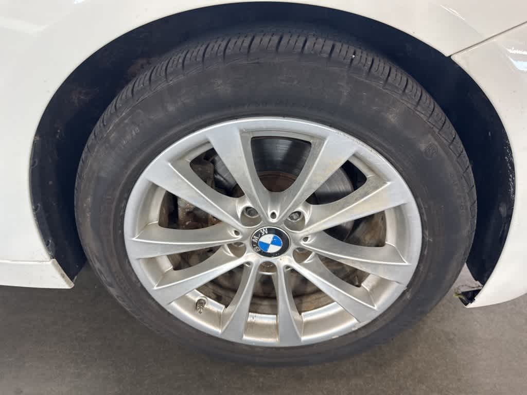 2017 BMW 3 Series 320i xDrive 28