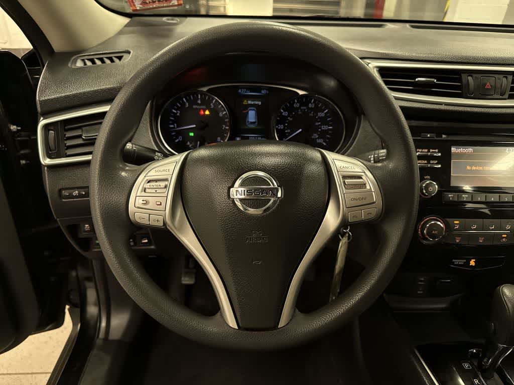 Thumbnail: 2015 Nissan Rogue - 18