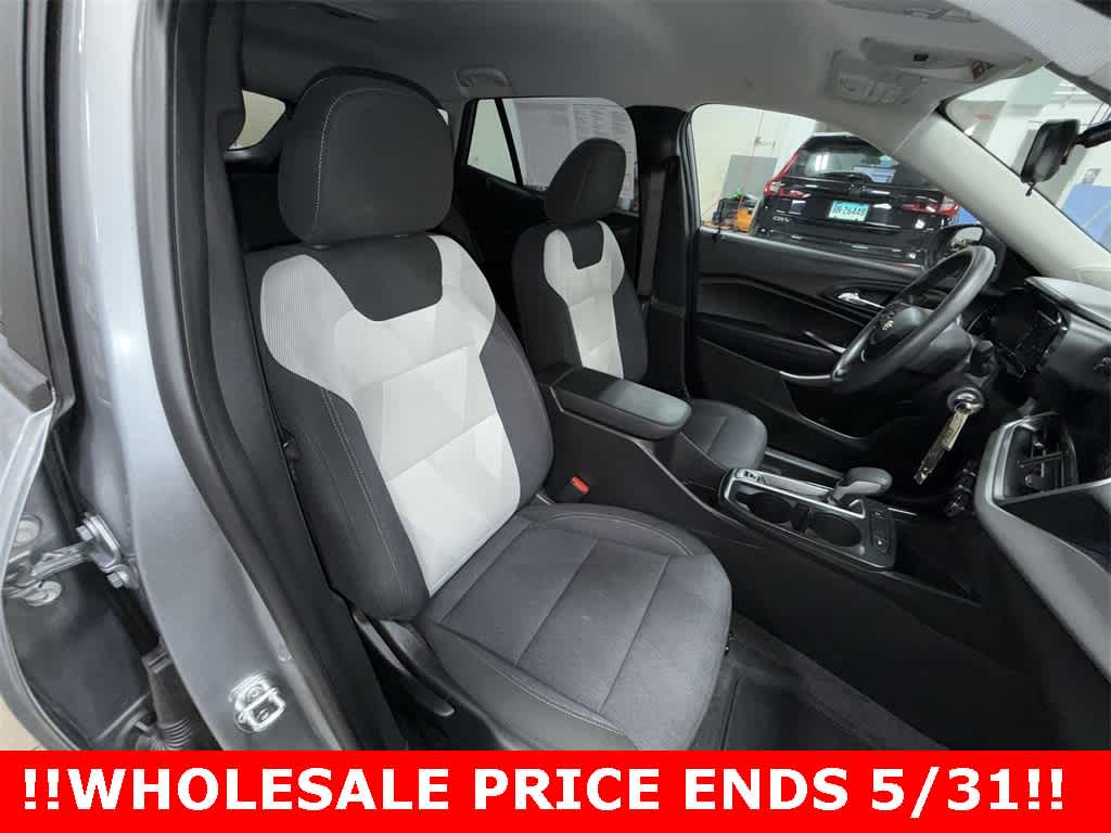 2024 Chevrolet Trax LS 16