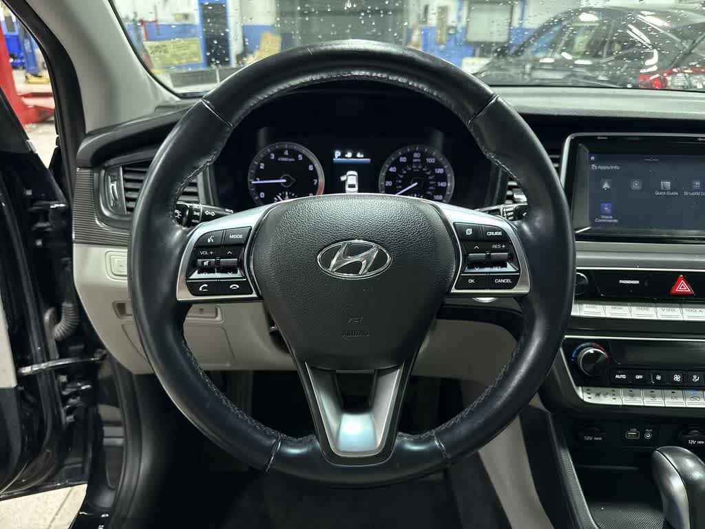 Thumbnail: 2018 Hyundai Sonata - 17