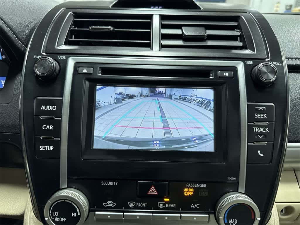Thumbnail: 2014 Toyota Camry - 24