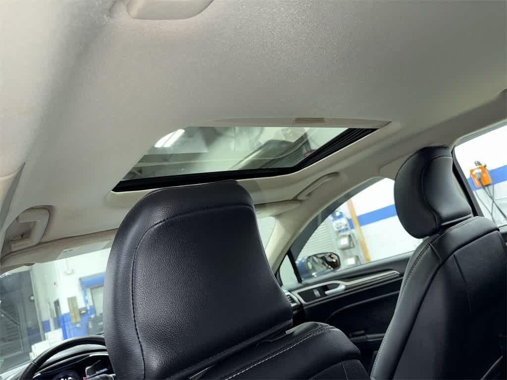 Thumbnail: 2018 Ford Fusion - 25